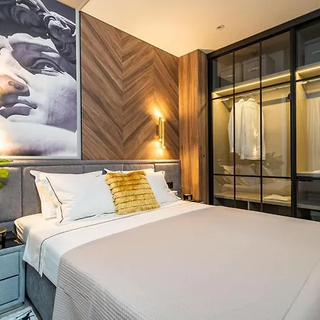 Lux Kalifa 5 Star Exquisite Daire