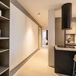 Lux Kalifa 5 Star Exquisite Daire *