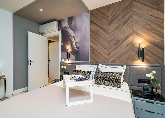 Lux Kalifa 5 Star Exquisite * Ragusa