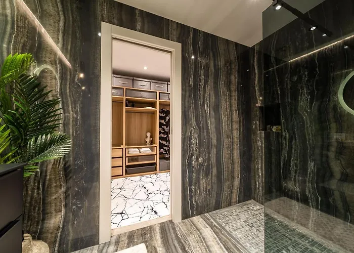 Lux Kalifa 5 Star Exquisite * Ragusa