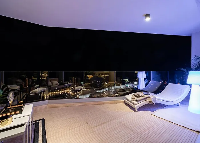Lux Kalifa 5 Star Exquisite *
